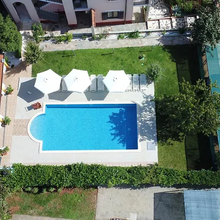 Pensjonat And With A Swimming Pool Novigrad - 6951 Novigrad (Istria)