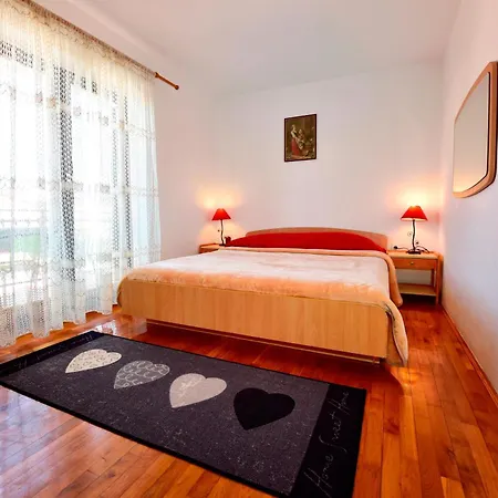 And With A Swimming Pool Novigrad - 6951 Pensjonat 3*