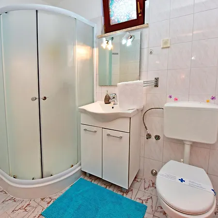 And With A Swimming Pool Novigrad - 6951 Konukevi Novigrad Istria