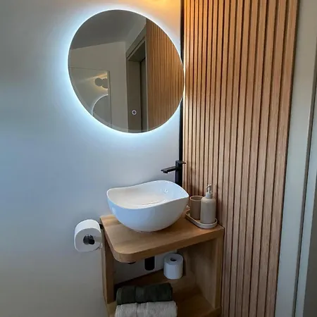 And With A Swimming Pool Novigrad - 6951 Maison d'hôtes 3*